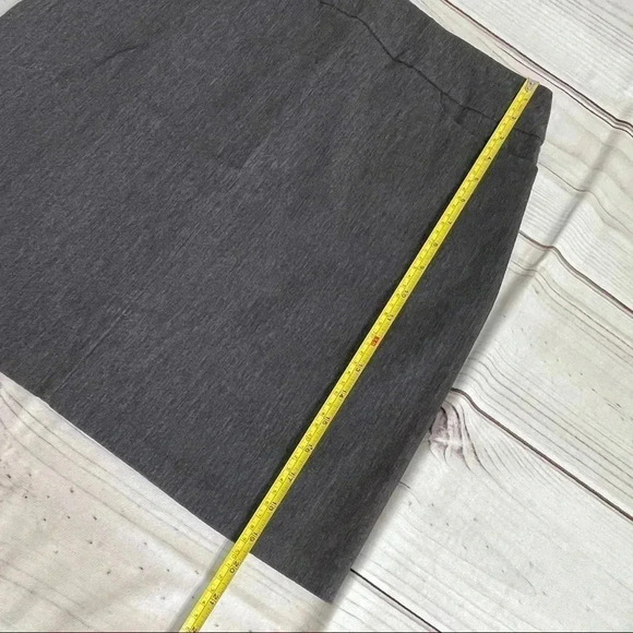 B Moss Dark Gray Stretch Midi Pencil Skirt Size 8 - Picture 12 of 12